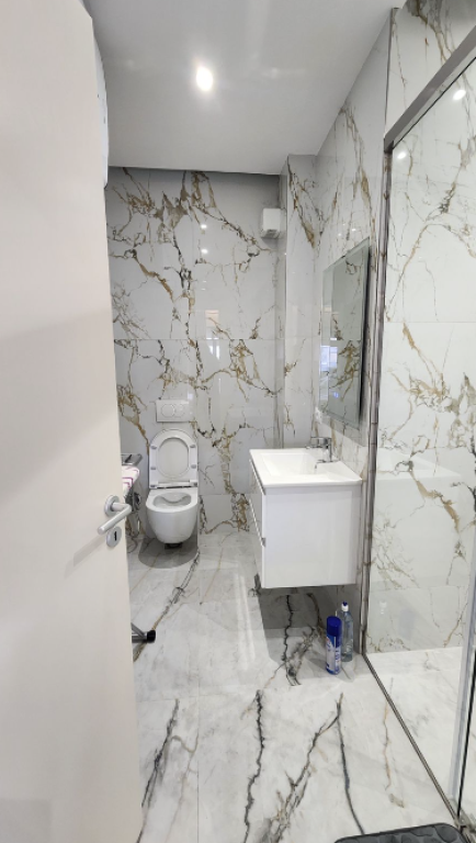 🏡 SHITET APARTAMENT 2+1+2 – RRUGA E DURRËSIT