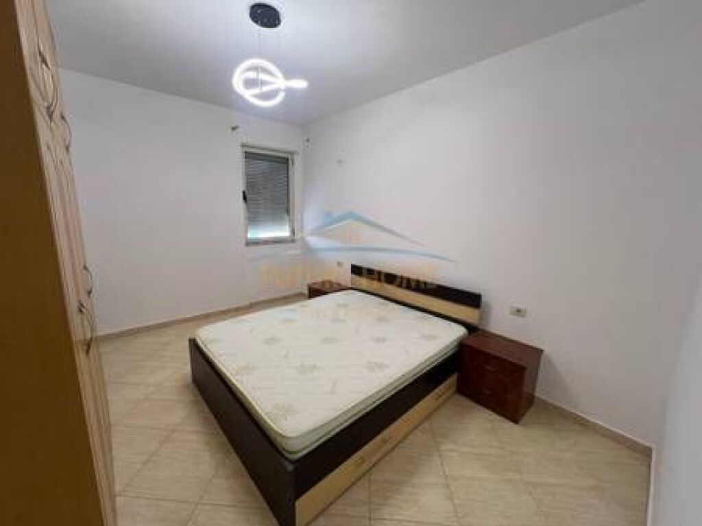 Shitet, Apartament 2+1,Misto Mame