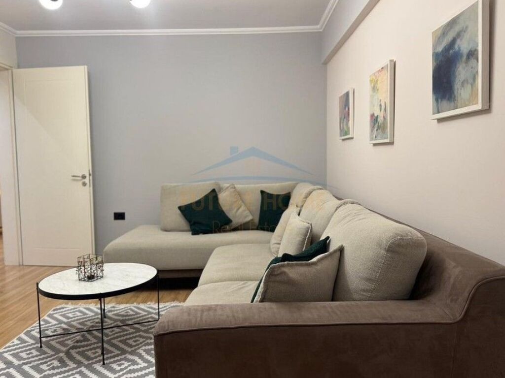 For sale, 2+1 Apartment, Mine Peza Street, Tirana.