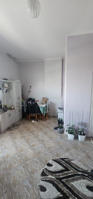 SHITET GODINE 3 KATESHE +BODRRUM SHKOZET RRUGE KRYESORE