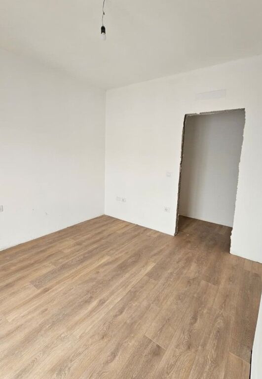 Shitet apartament 2+1+2 – Kompleksi Tirana Entry 2 🏡✨