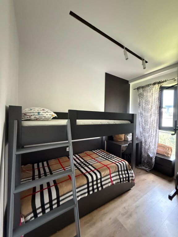 Apartament 2+1 per shitje tek Rruga e Kosovareve.