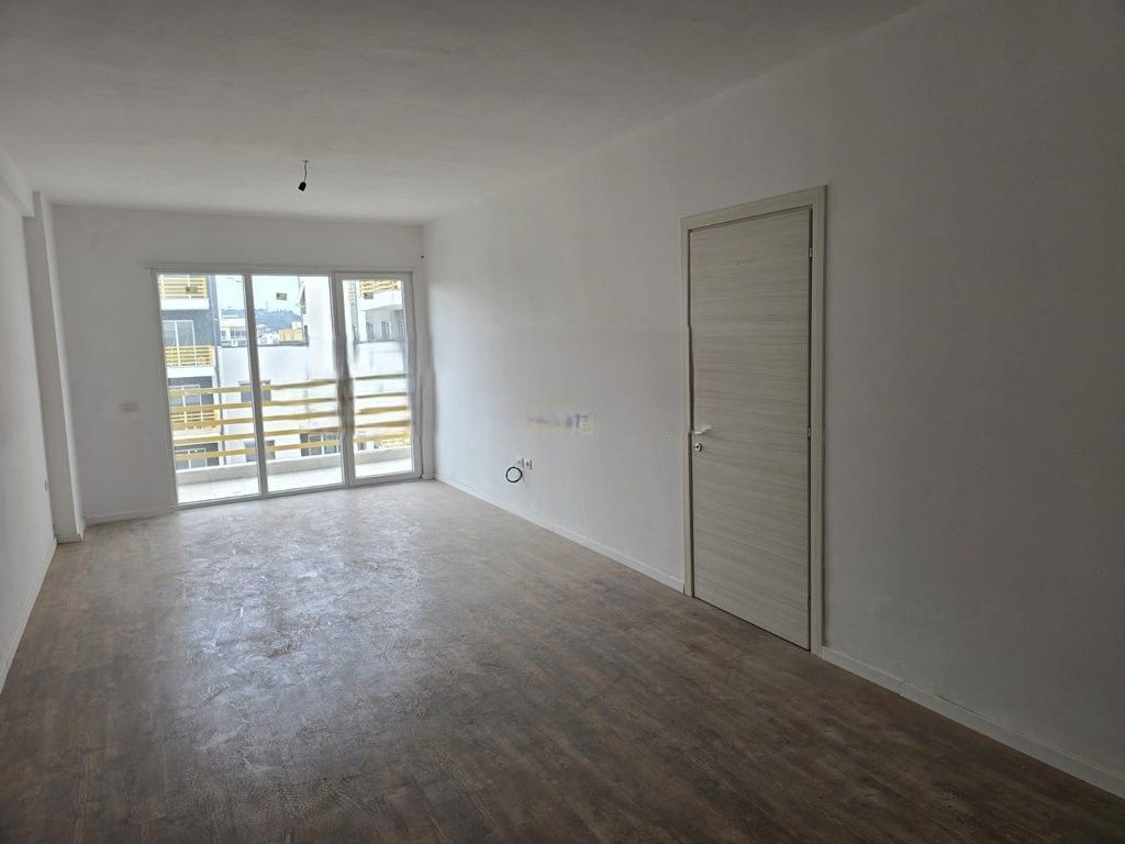 APARTMENT 2+1 FOR SALE IN COMPLEX E-88, LAPRAKE! 175,000 €