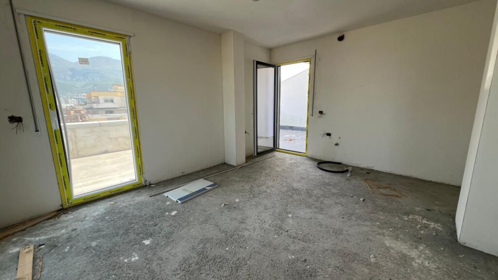 Appartamento 2+1 in vendita a Xhamllik!