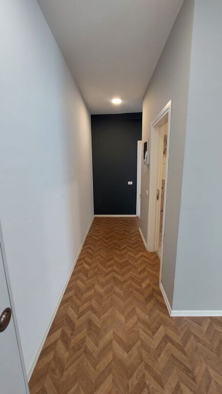 Zyre per qera 90 m2 te Kika 2