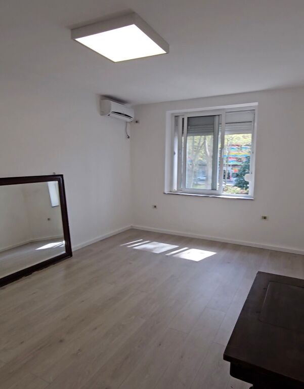 Apartment for office 2+1 for rent at Vasil Shanto