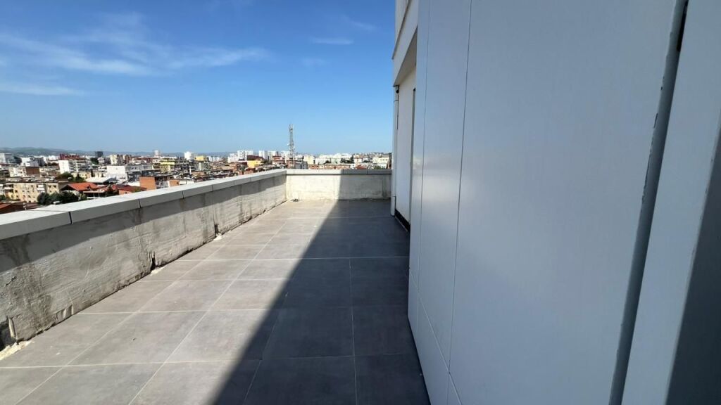 Appartamento 2+1 in vendita a Xhamllik!