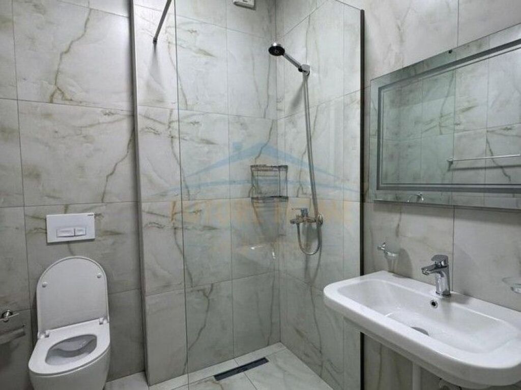 Qera, Apartament 2+1+2+Post Parkimi , Jordan Misja , Tirane