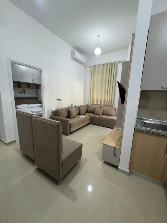 Jepet me qira apartament 1+1