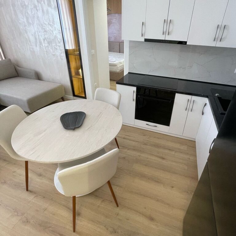 🏡 Appartamento 1+1 + Posto Auto in Affitto – Bulevardi i Ri (Via Karl Gega) 📍