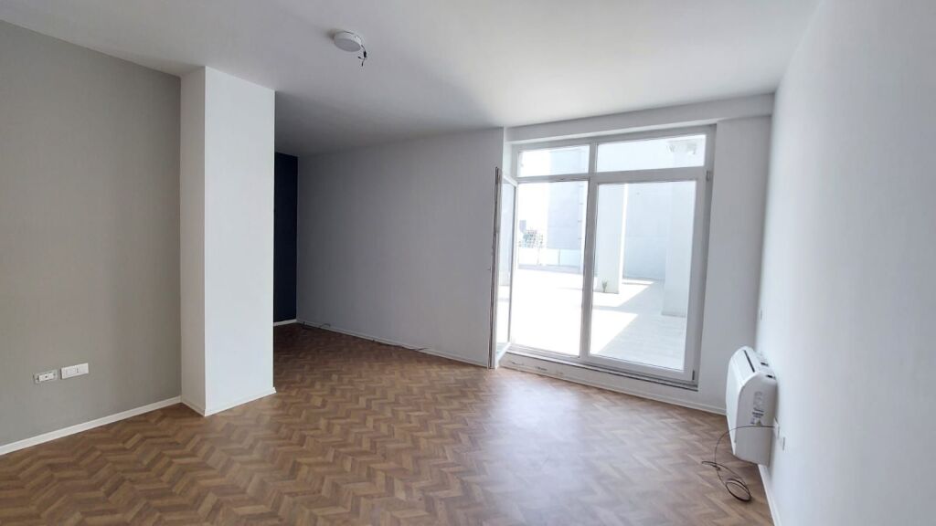 Office for rent, Paris Commune