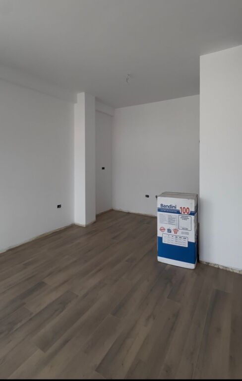 Shitet Apartament 2+1+2 , Ali Dem