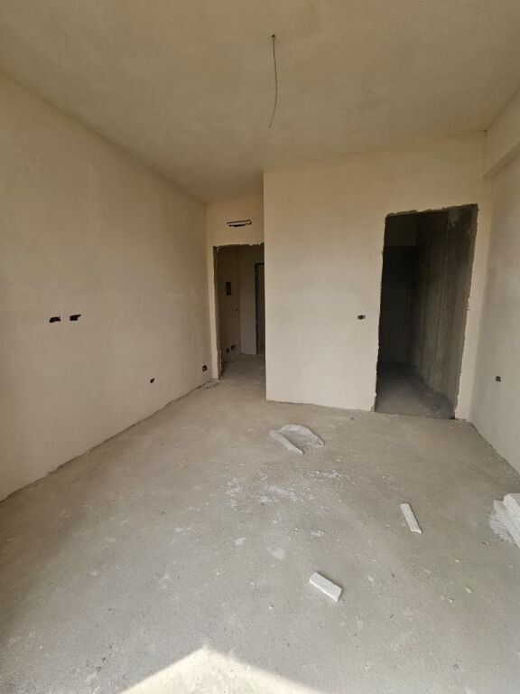 🏡 Shitet Apartament 2+1 – Univers City ✨