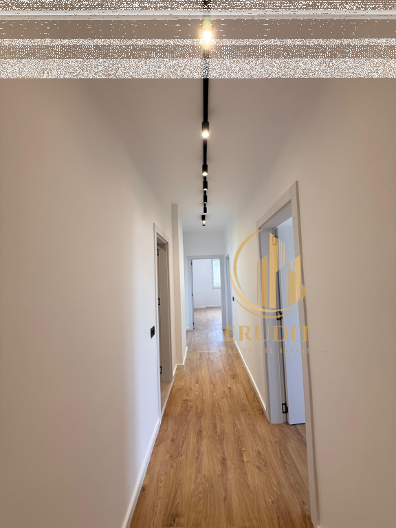 SHITET APARTAMENT 3+1+2 TUALETE PRANË REPORT TV,Tirane