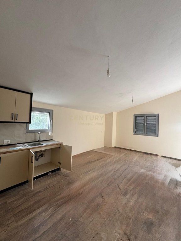 🏡 2+1 Apartment for rent at Farka Lake 🌿