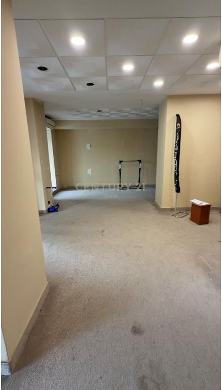 Per shitje Dyqan tek Taiwani - 600,000€ | 100 m²