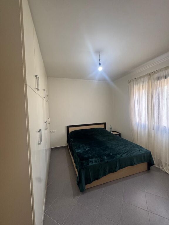 Super ap 1+1 tek kopshti botanik pran xhamise