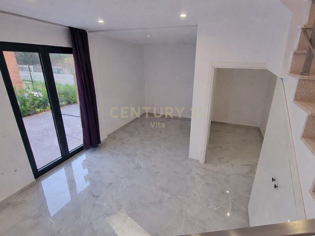 VILLAS FOR SALE ADJACENT TO VM RESORT AND AQUAPARK GOLEM, DURRES