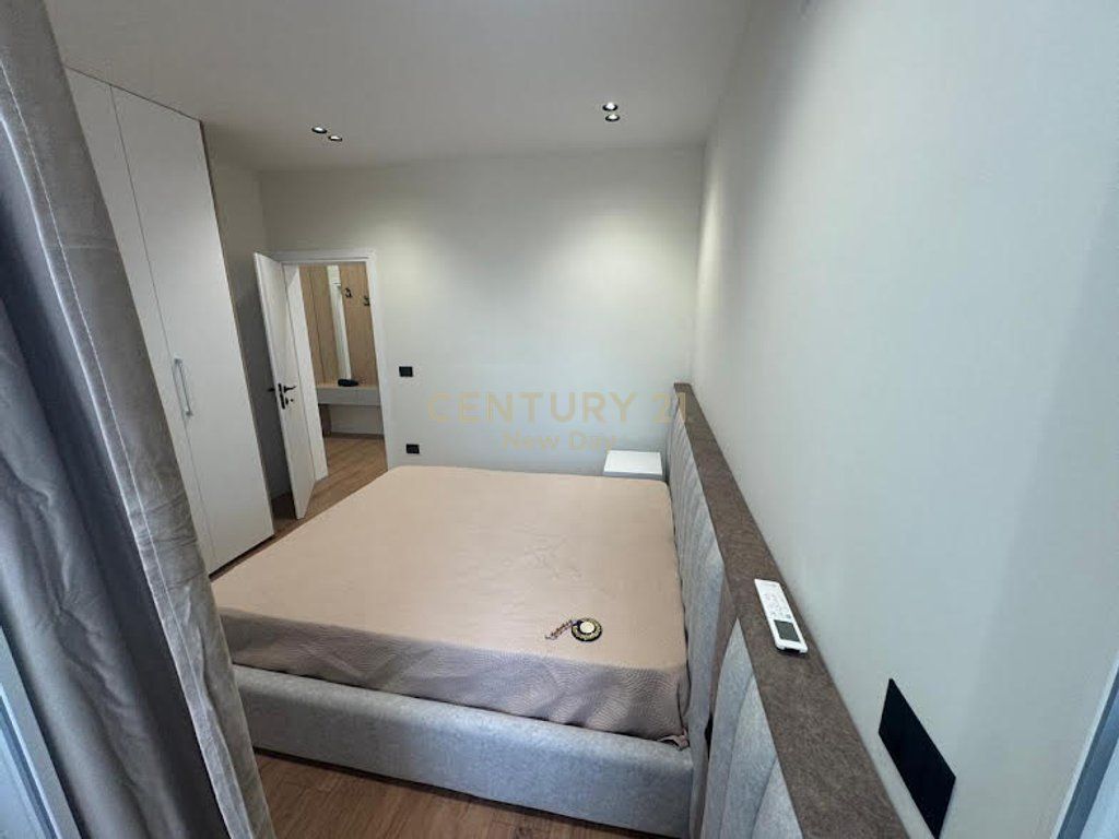 1+1 ME QIRA PRANE BLUE STAR