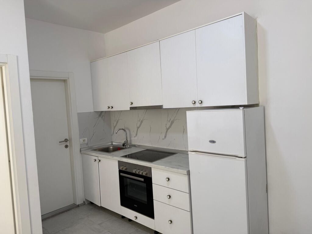 Apartament 1+1 me qera tek Big Market ne 5 Maj
