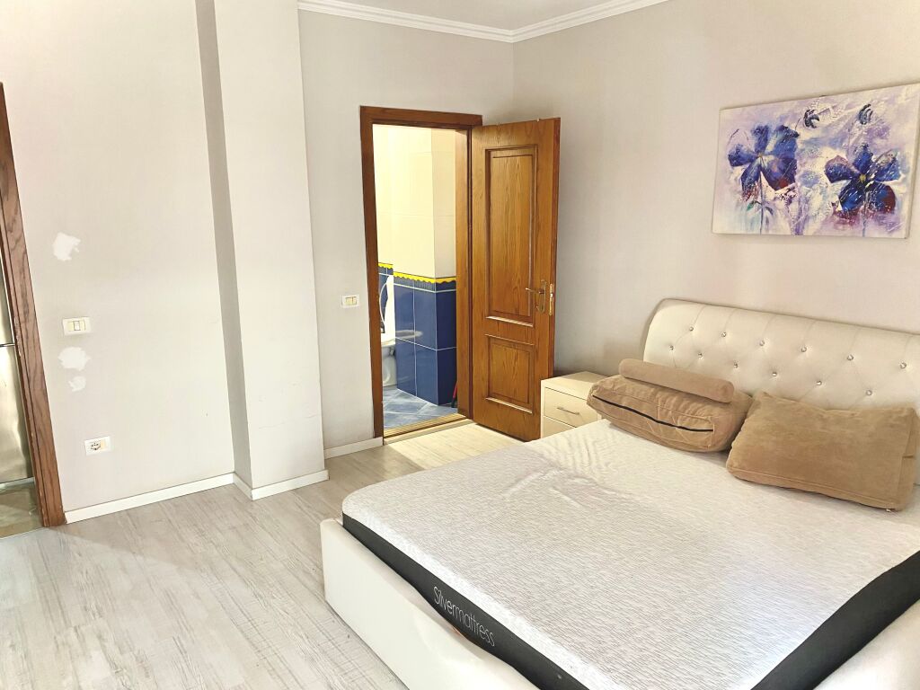 Apartament 2+1+2 Liqeni Thate (colombo)