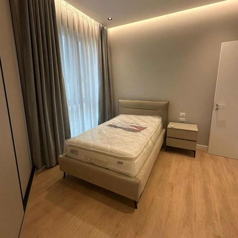 🏛️✨ Vilë Luksoze me Qira – Rezidenca “Green Valley”, Liqeni i Thatë ✨🏛️