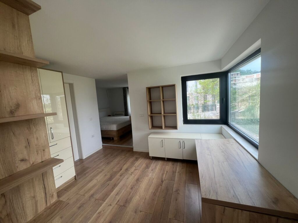 ✨ Luxury Villa for Sale near Natyra e Qetë Restaurant – Privacy & Elegance