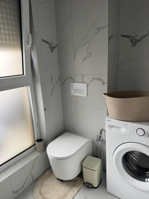 Monolocali moderno nel Complesso Kadiu