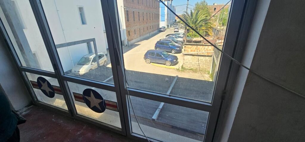 Jepet me Qera Godina 3 kateshe Shkozet Durres