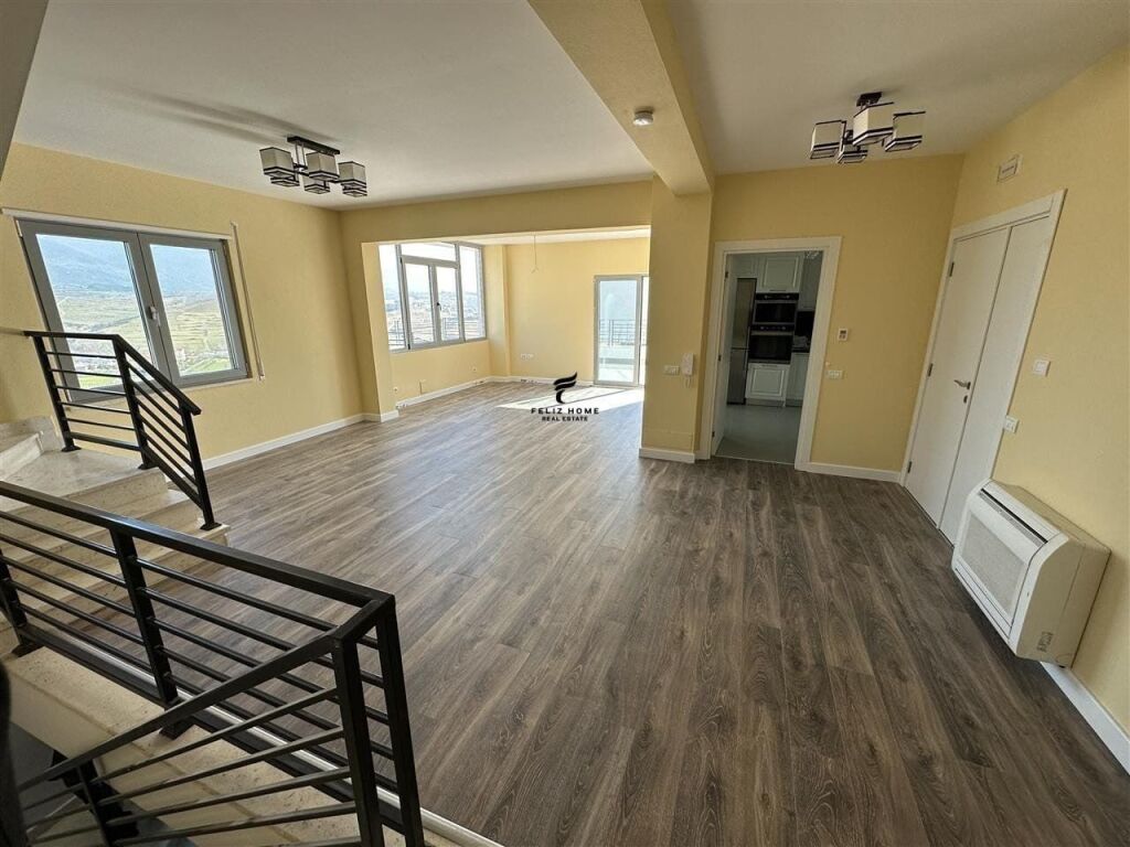 SHITET VILE PRIVATE 425 M2 LUNDER 680.000 EURO FH-24844