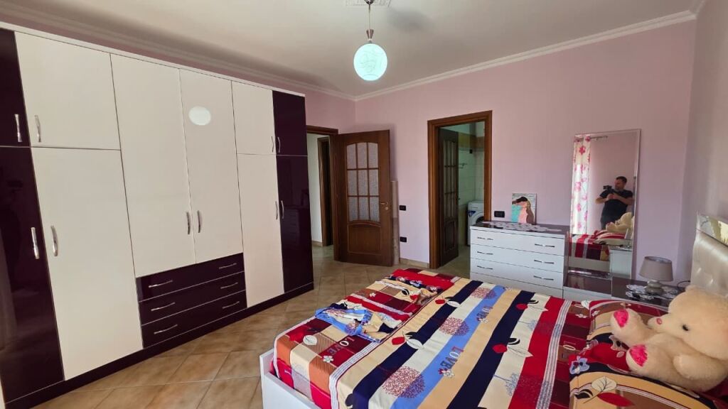 Apartament 2+1 me qira  Rruga Pelivan Leskaj