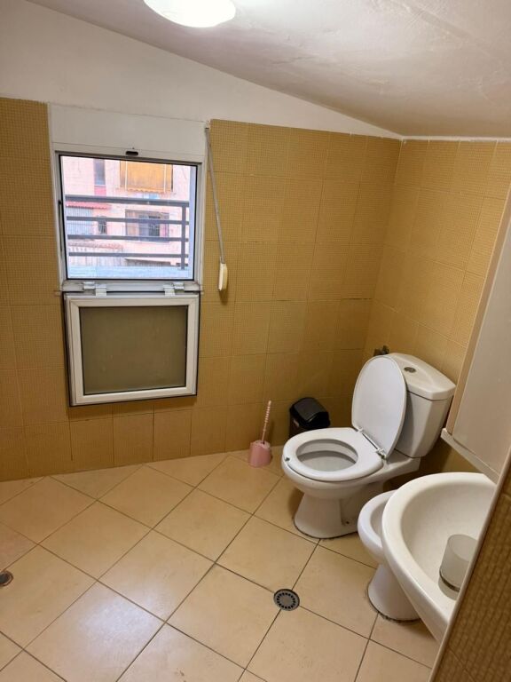 Apartament me qera - Kinostudio