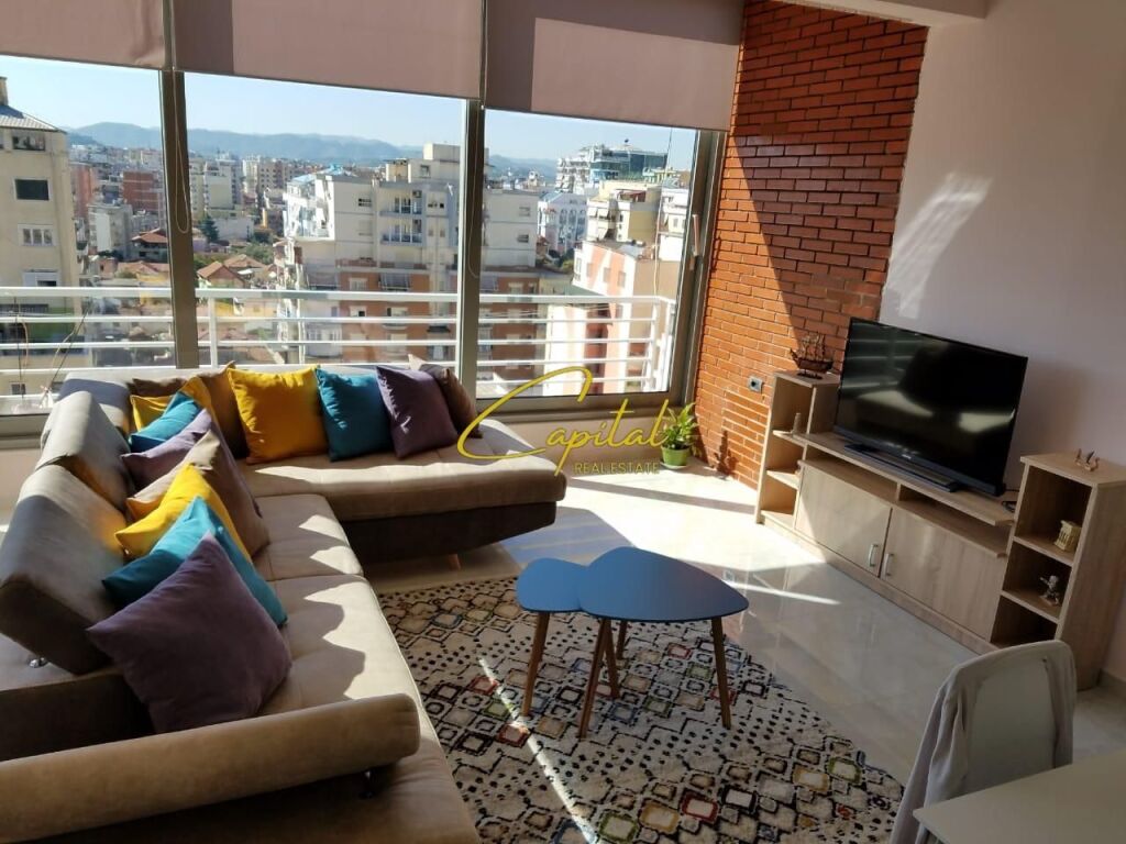 APARTAMENT ME QIRA 1+1 21 DHJETORI 600 EURO