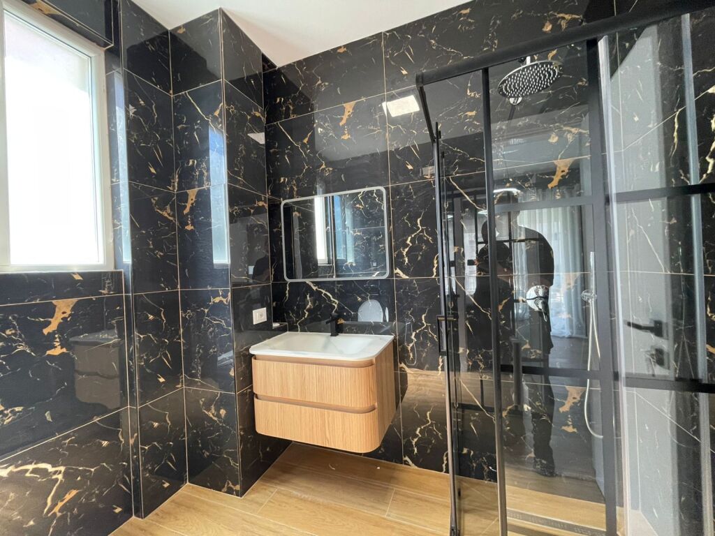 Apartament 2+1+Parking per qira tek Kopeshti Botanik.