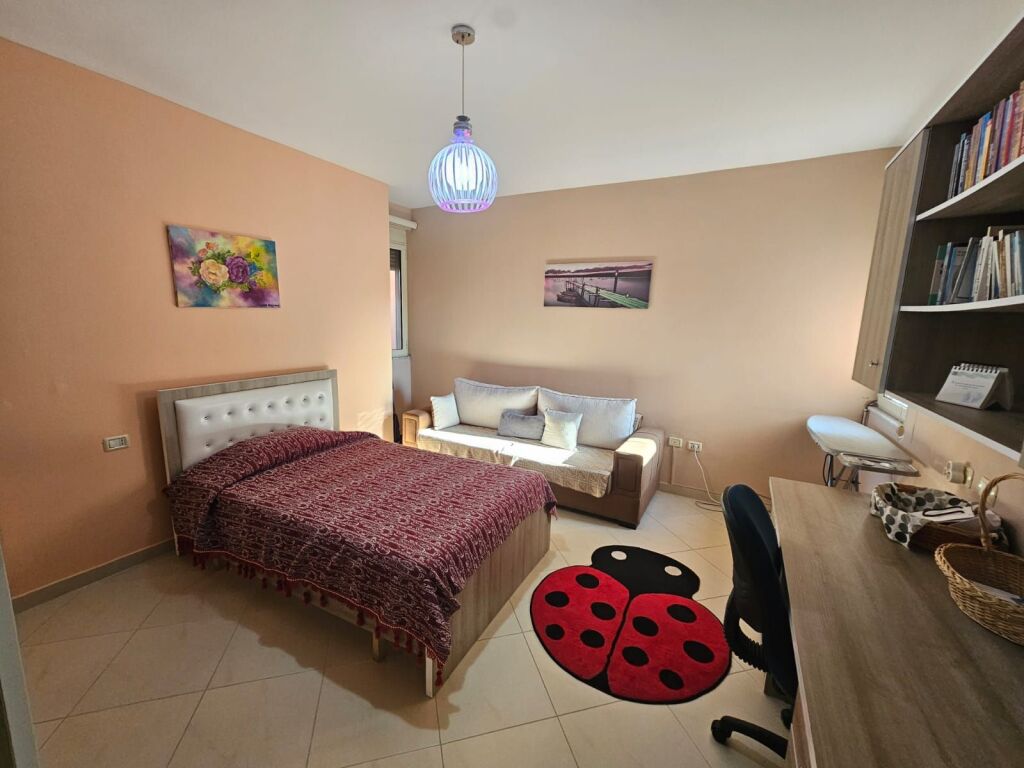 🏡 JEPET ME QERA APARTAMENT 2+1 PRANE KAZAZIT