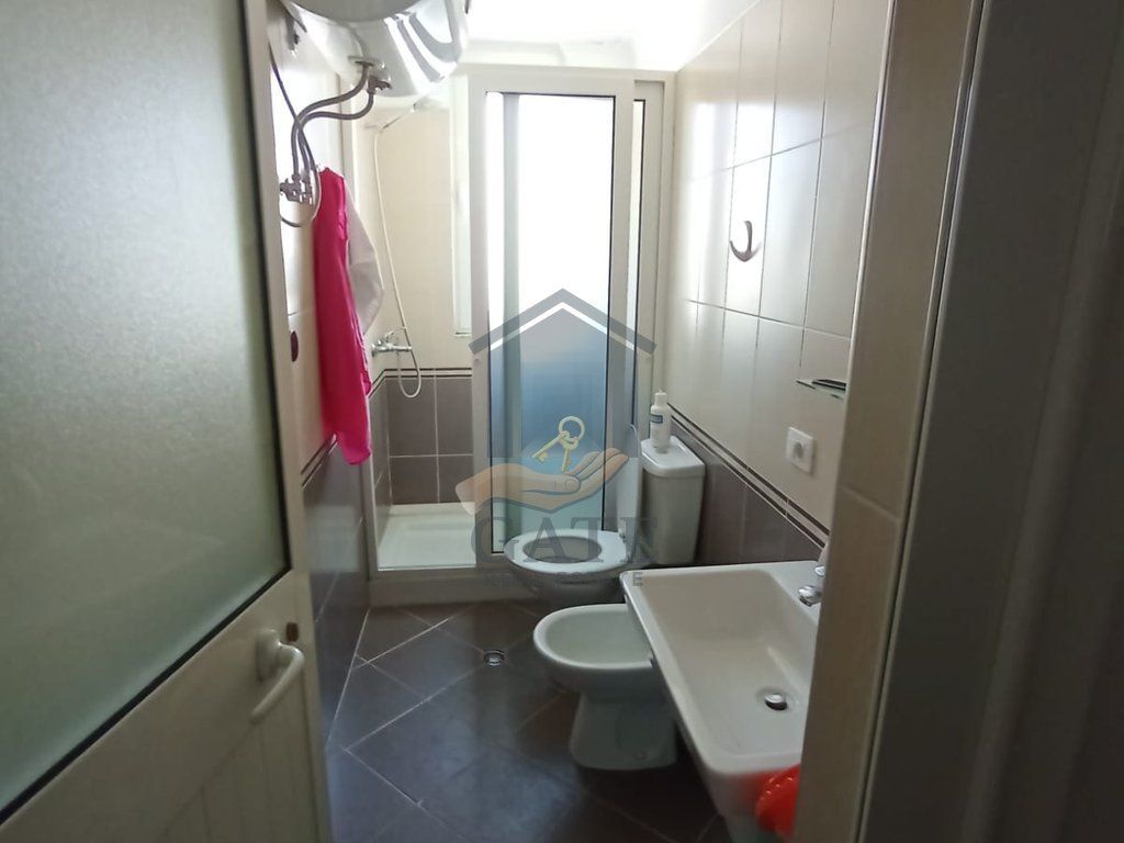 Apartment 1+1 for rent in Shkëmbi i Kavajës, near Arbëria