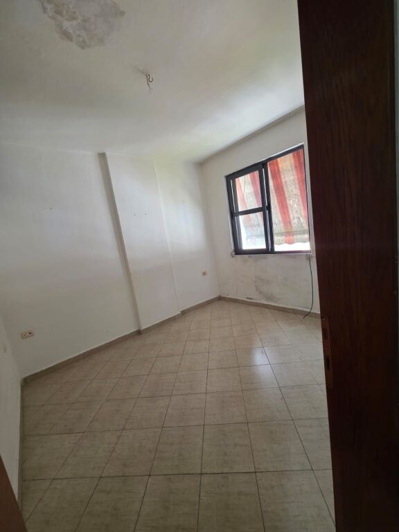 5 Maji Shitet Garzonere Pas Concord Center