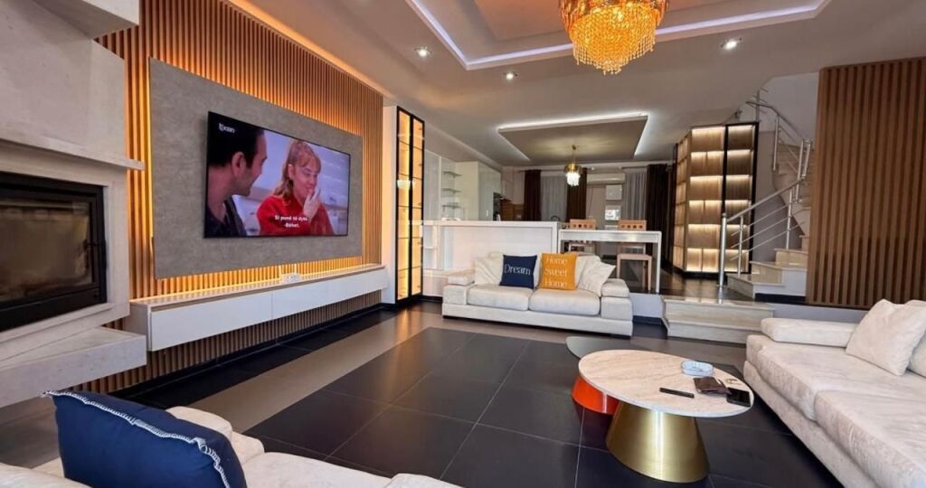 Vilë luksoze me qira te Kodra e Diellit