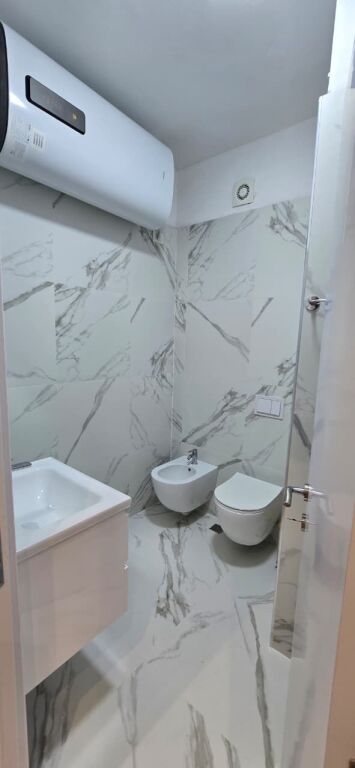 Apartament me qera 3+1+2 te Univers City