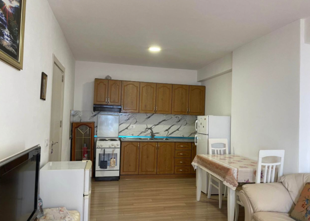Apartament 3+1+2 në Shitje – Rruga 5 Maji