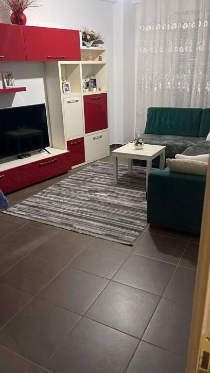 Jepet me qera 2+1 Qytet Studenti