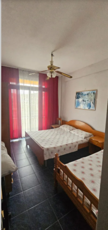 SHITET HOTEL-BAR-RESTORANT-KARBURANT GOLEM