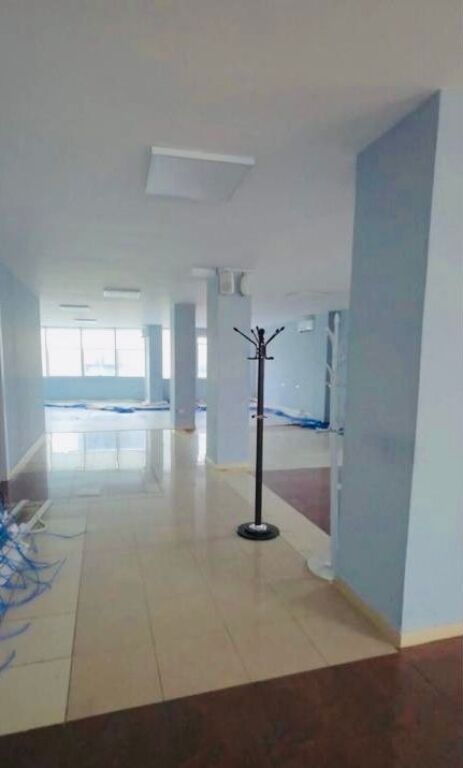 AMBIENT PER ZYRA, ISH STACIONI TRENIT!