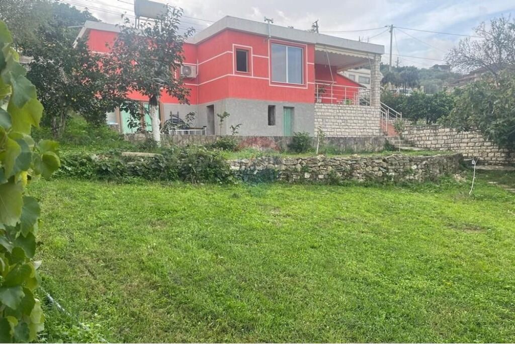 🏡 JEPET ME QIRA SHTËPI PRIVATE NË VLORË ZONA SHERISHTË