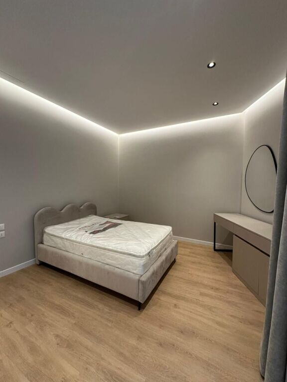 📌 Vilë me Qira në Rezidencën “Green Valley” – Liqeni i Thatë