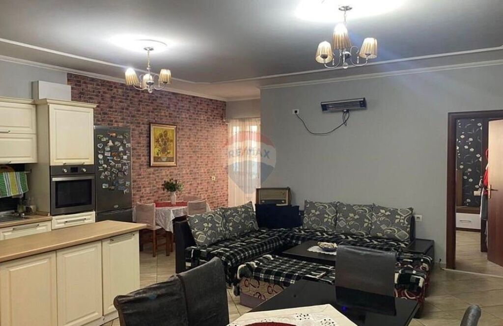 Shitet Apartament ngjitur me Restorant Freskun ID: 530191074-151