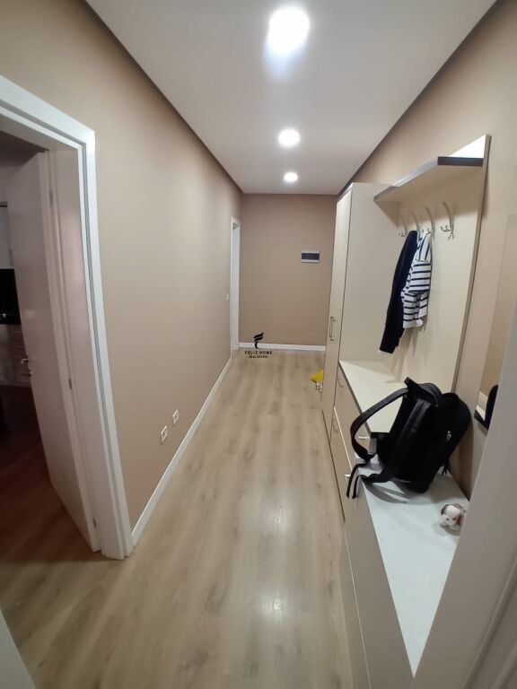 APARTAMENT ME QERA 1+1 RRUGA KAVAJES 70.000 LEKE FH-69808