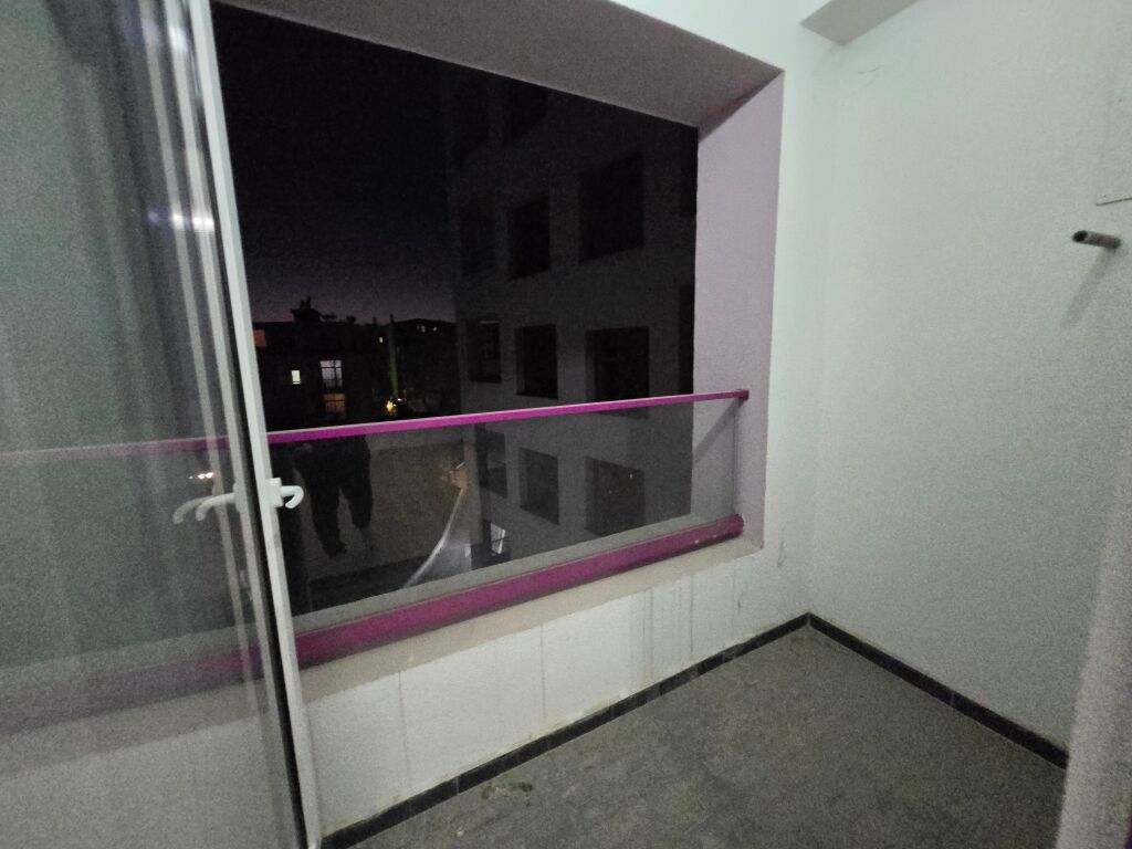 Te Kompleksi Mangalem 21 , Jap me qera apartament 2+1