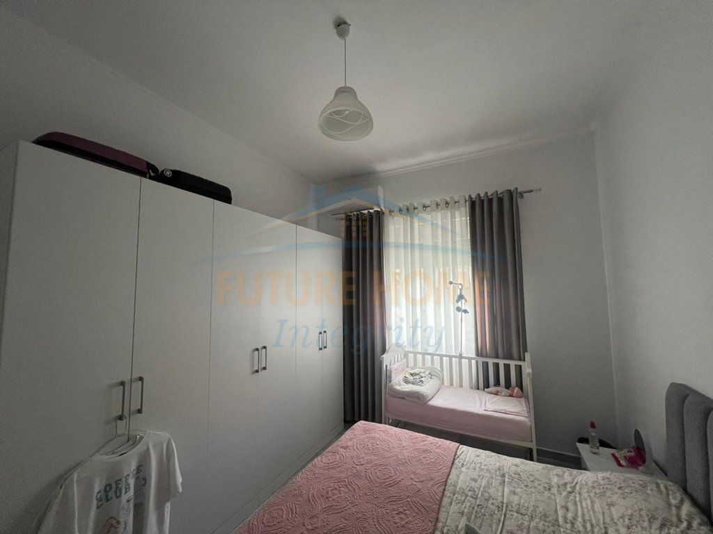 Shitet, Apartament 2+1, Fresku, Tiranë. AL67802