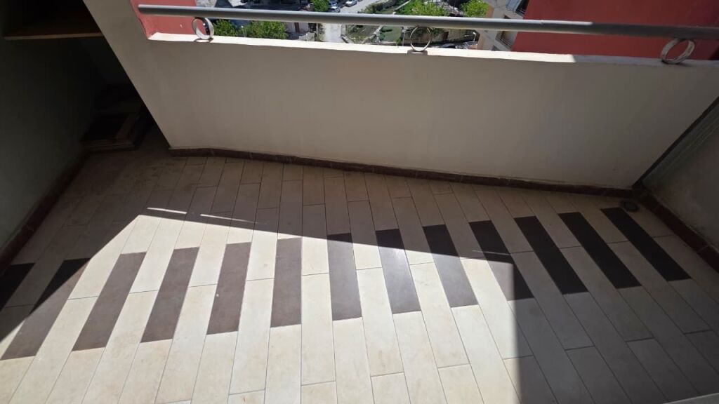 Apartament 2+1 me qira  Rruga Pelivan Leskaj
